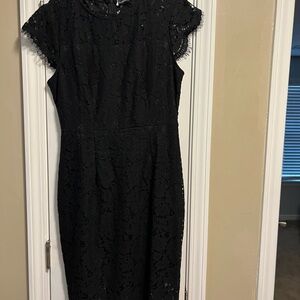 Chic Black Lace Midi Dress